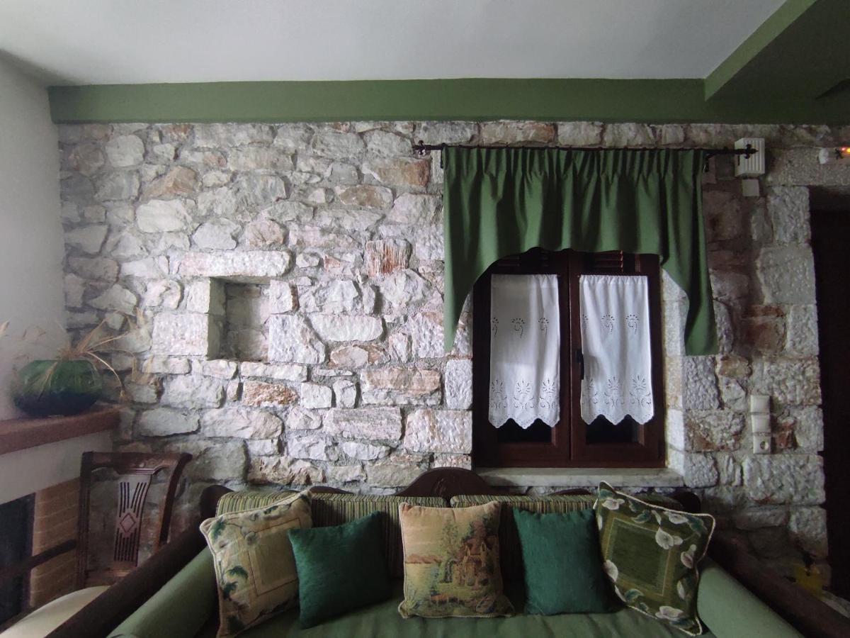 Meterizi Guesthouse Varvítsa 외부 사진